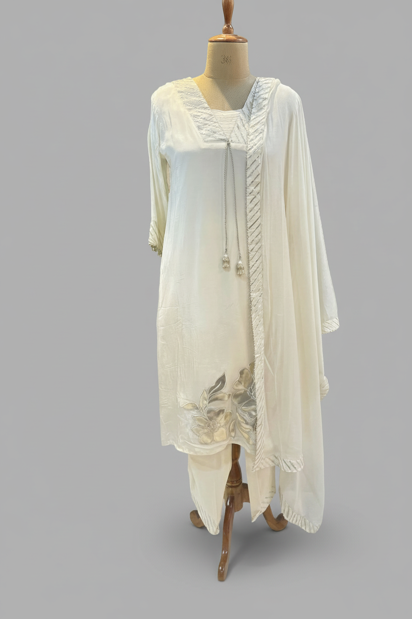 Ivory Nisa Crepe silk Suit Set