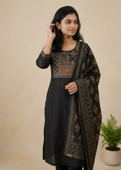 Black Rekha Kantha work Coral silk suit set - Set of 2