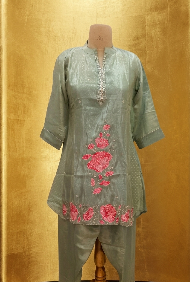 Zara Greeb Farshi Salwar Suit Set With Dupatta