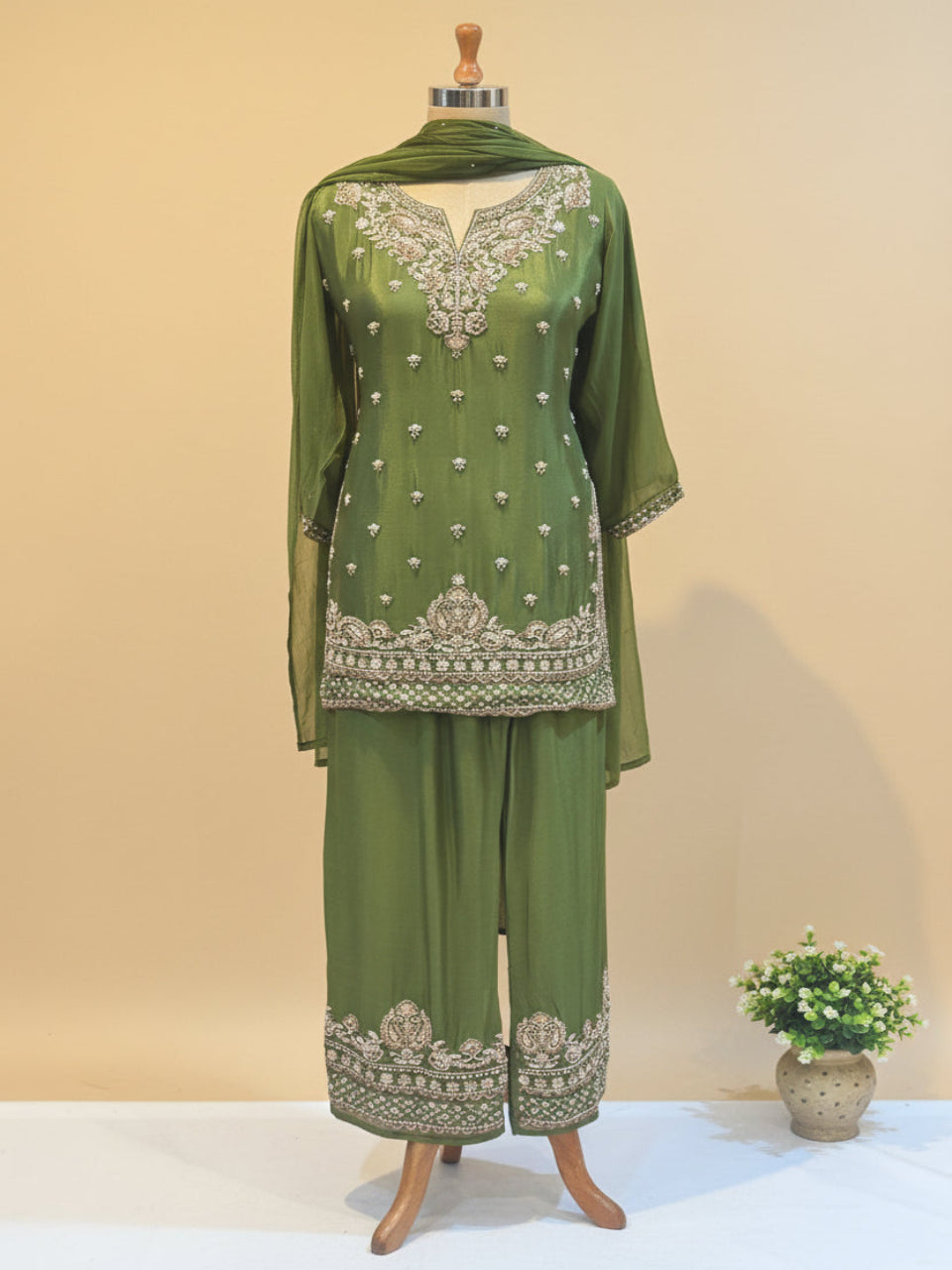 Green Amina chinon silk short kurta set
