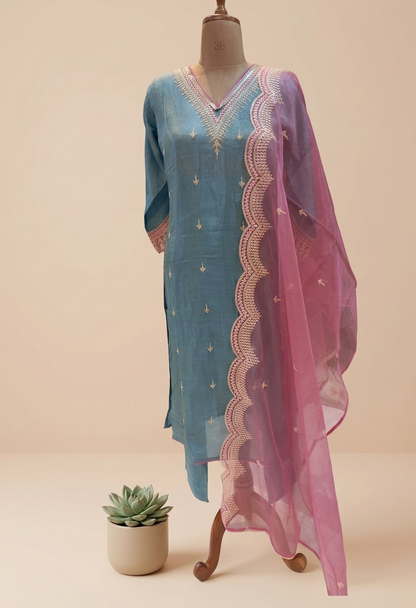 Pwder Blue Pratha Tissue silk Suit Set