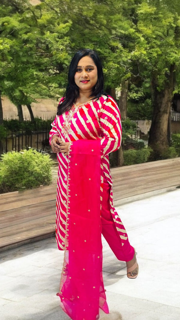 Pink Lehariya Suit set