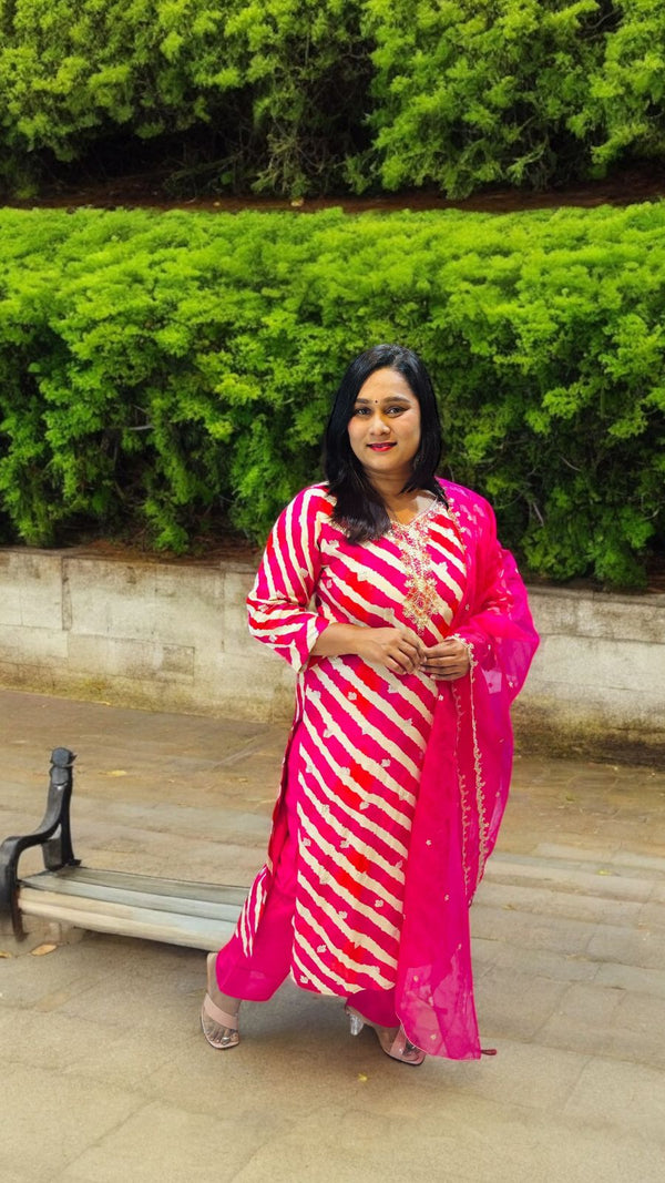 Pink Lehariya Suit set