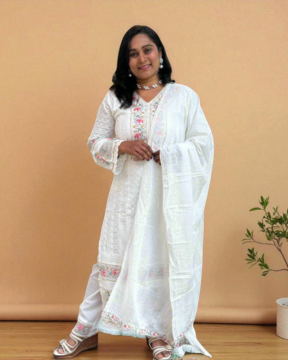 White Adya schiffli suit set - NEW ARRIVAL