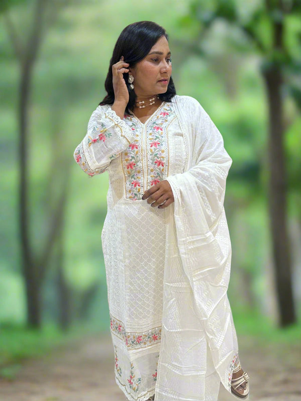 White Adya schiffli suit set - NEW ARRIVAL