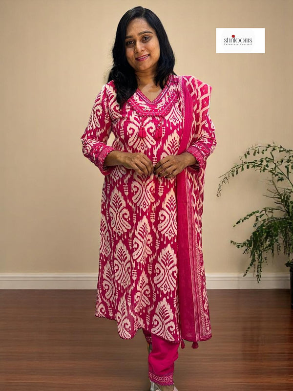Women's Ethnic dresses at a affordable price