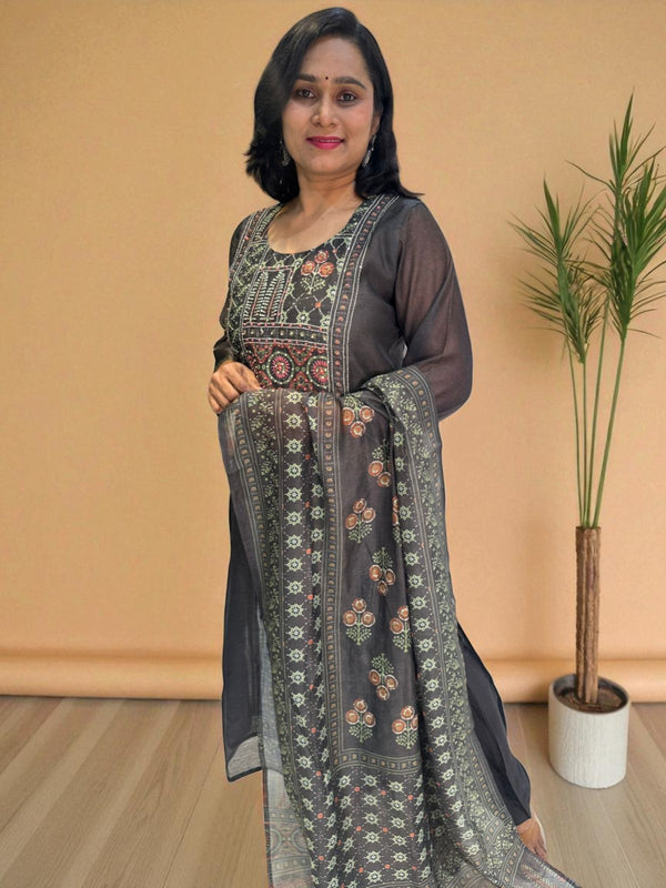 Black Rekha Kantha work Coral silk suit set