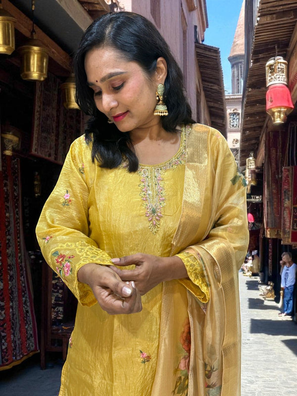 Yellow Aashi Crushed tissue suit set