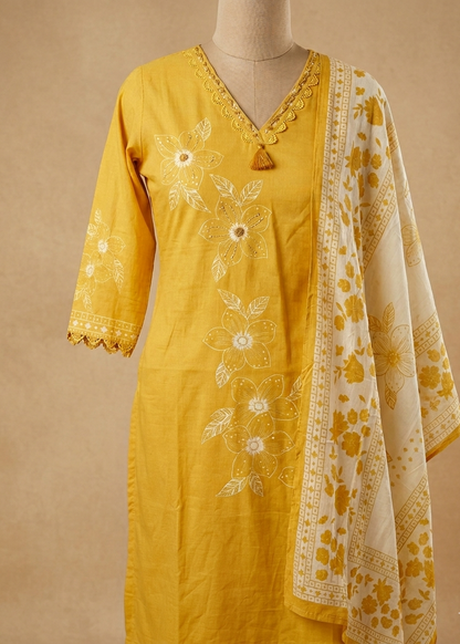Comfortable yellow cotton kurta pant suit set for women