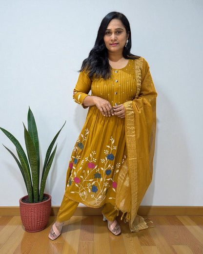 Metallic Gold Saras Mulchanderi A line Suit  - Set of 3