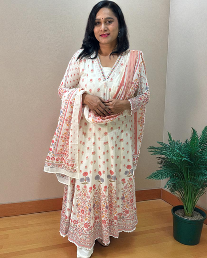 Off white Shree Mulcotton Anarkali - set of 3