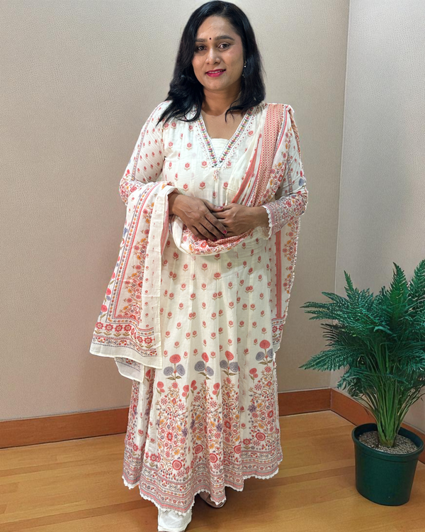 Off white Shree Mulcotton Anarkali - set of 3