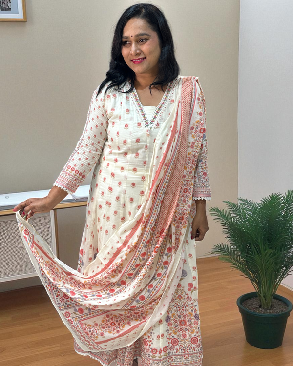 Off white Shree Mulcotton Anarkali - set of 3