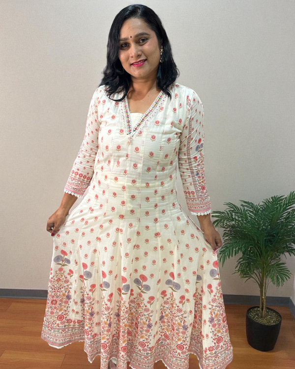 Off white Shree Mulcotton Anarkali - set of 3