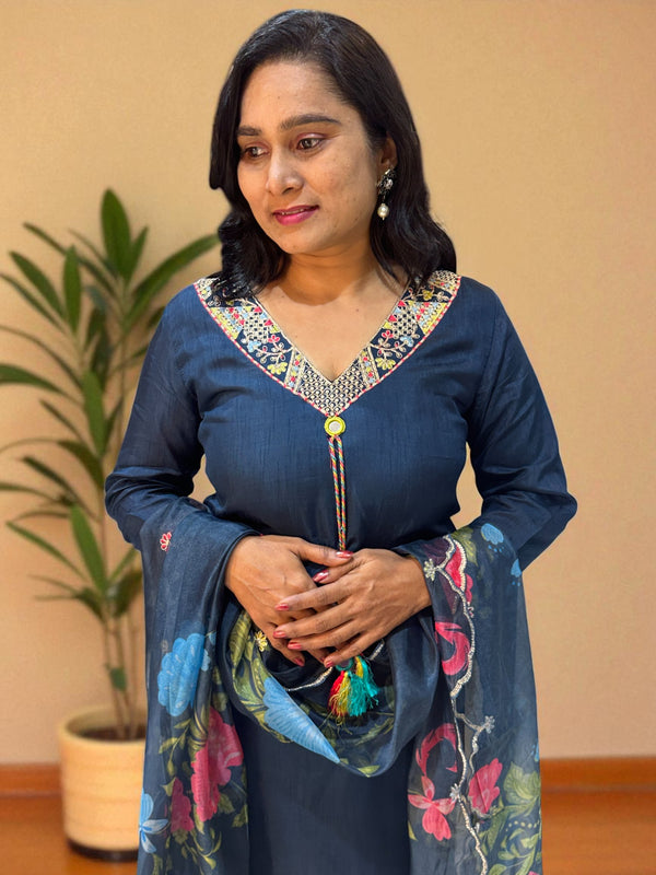 Teal Blue Raashi Dola silk Suit set